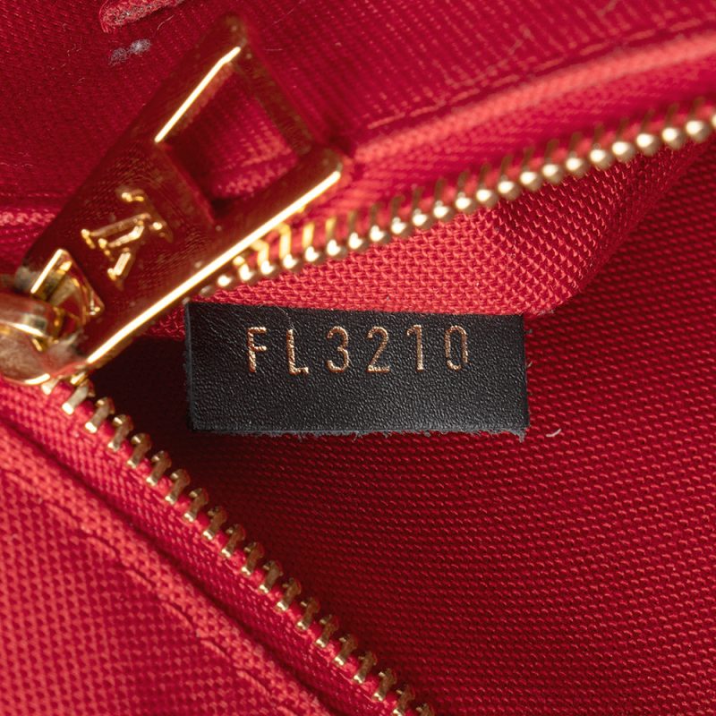 Louis Vuitton Giant Monogram Onthego MM Tote (20188) - Logoexplore - Image 6