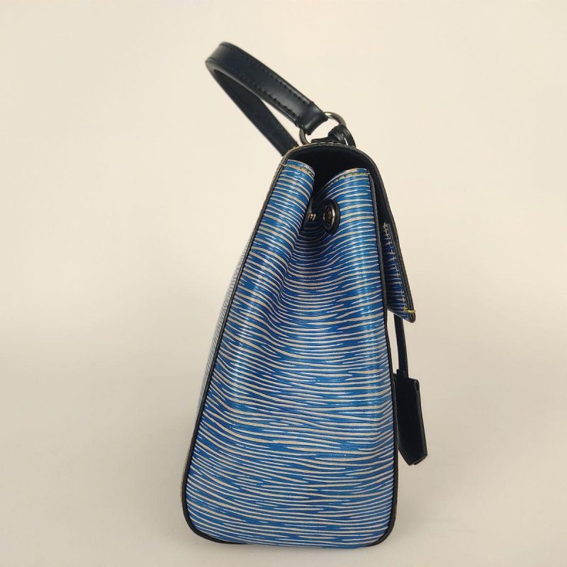 LOUIS VUITTON Cluny bag in light blue epi leather - Logoexplore - Image 3