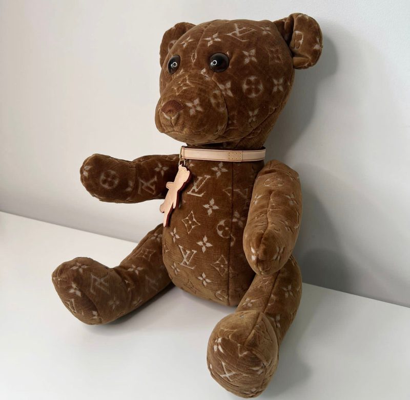 Louis Vuitton Doudou 2021 Teddy Bear - Logoexplore - Image 4