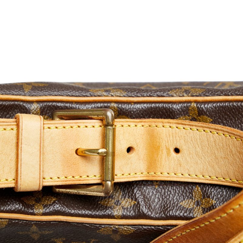 Louis Vuitton Croissant MM Monogram Canvas - Logoexplore - Image 10