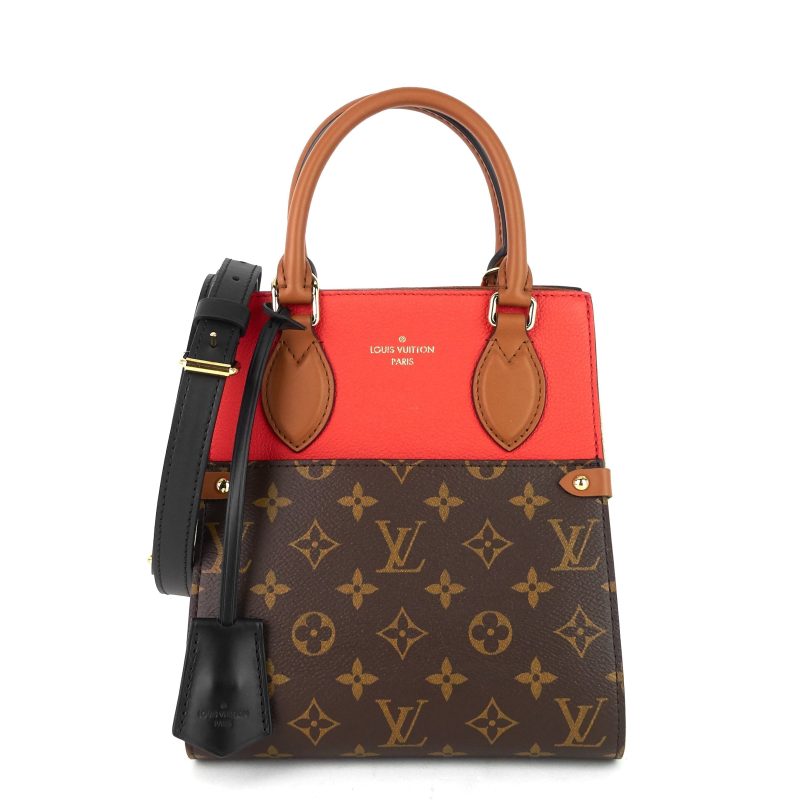 LOUIS VUITTON Fold PM Monogram Canvas Tote Bag - Logoexplore