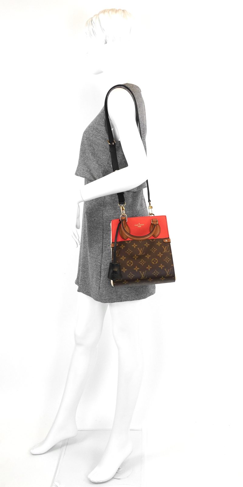 LOUIS VUITTON Fold PM Monogram Canvas Tote Bag - Logoexplore - Image 9