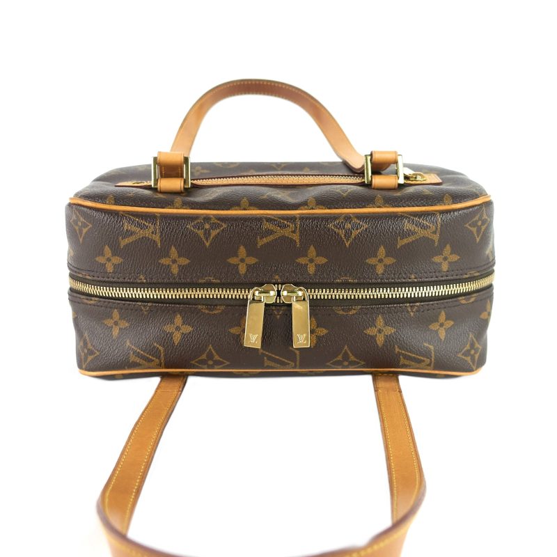 LOUIS VUITTON Cite MM Monogram Canvas Bag - Logoexplore - Image 6