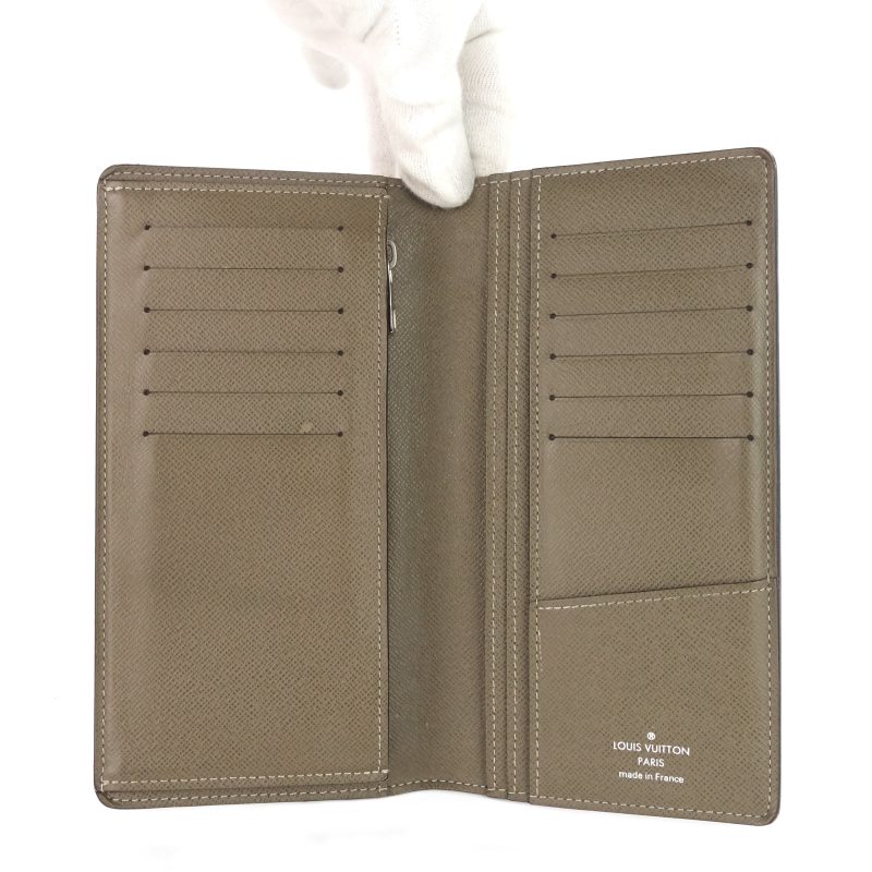 LOUIS VUITTON Brazza Taiga Leather Wallet - Logoexplore - Image 7