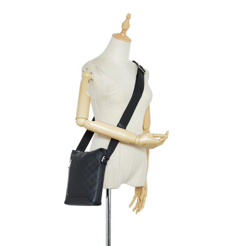 LOUIS VUITTON Damier Infini Discovery Messenger BB Crossbody Bag - Logoexplore - Image 9