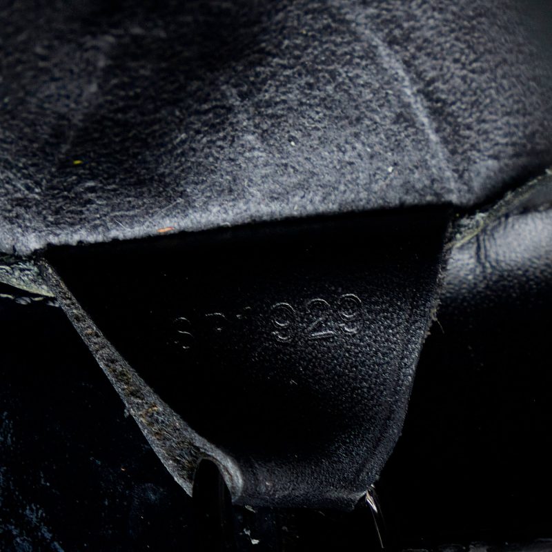 LOUIS VUITTON Epi Sac Verseau Shoulder Bag - Logoexplore - Image 7