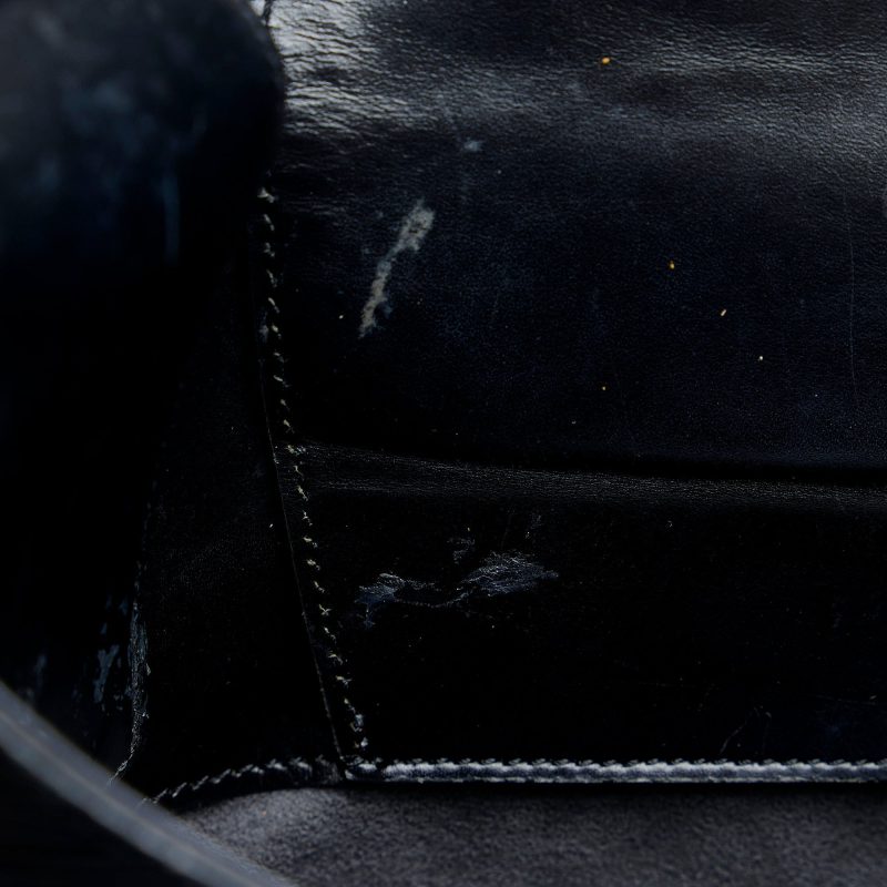 LOUIS VUITTON Epi Sac Verseau Shoulder Bag - Logoexplore - Image 9