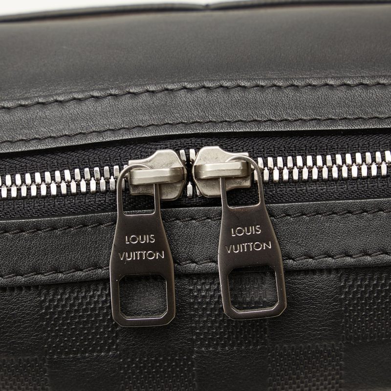 LOUIS VUITTON Damier Infini Calypso MM Crossbody Bag - Logoexplore - Image 9
