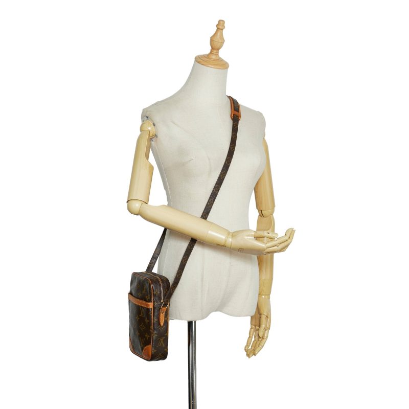 Louis Vuitton Danube Monogram Canvas - Logoexplore - Image 5