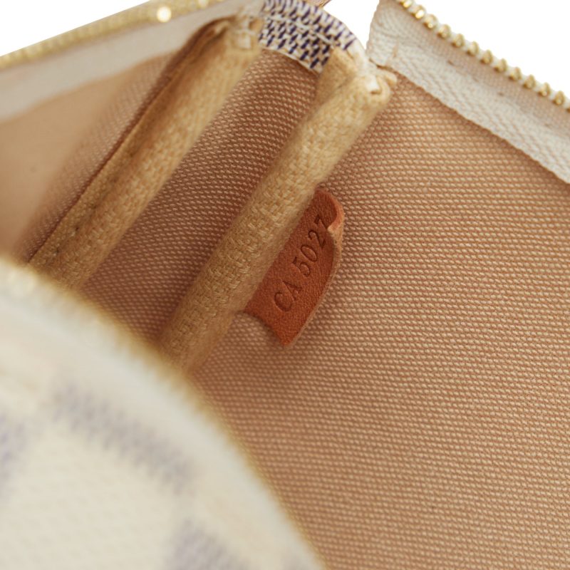 LOUIS VUITTON Damier Azur Pochette Accessoires Baguette - Logoexplore - Image 7