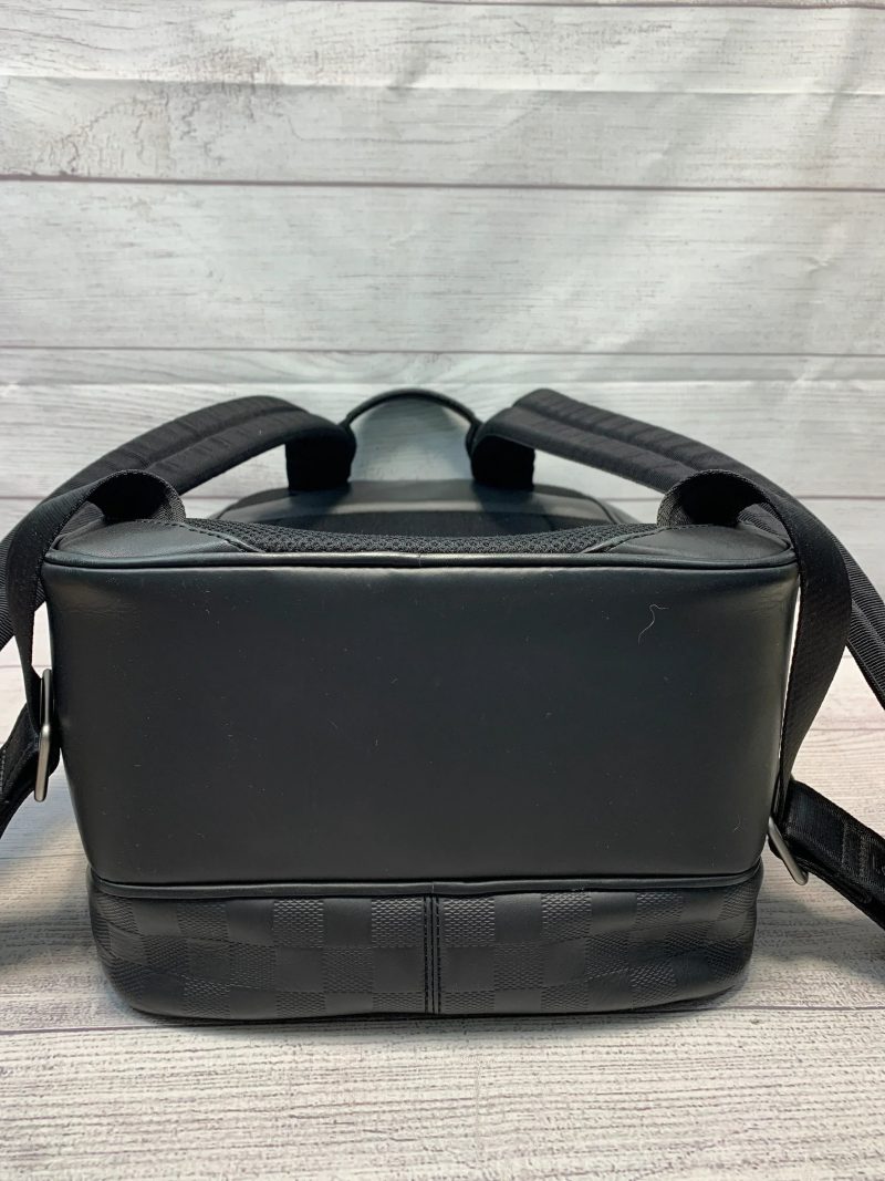 Louis Vuitton Damier Graphite Backpack - Logoexplore - Image 5