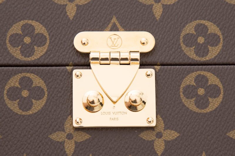 Louis Vuitton Brown Tri Fold Canvas Mirror on Chain - Logoexplore - Image 5