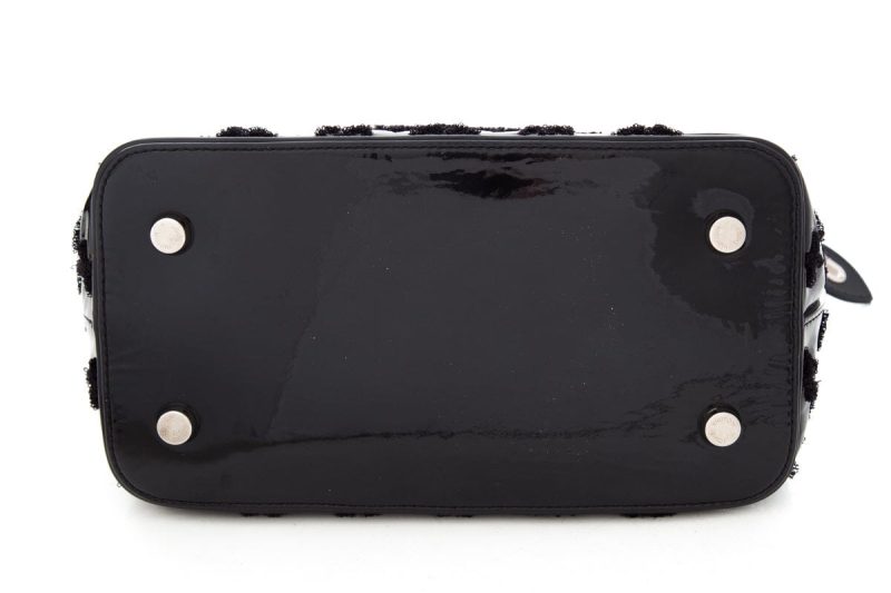 Louis Vuitton Black Patent Leather Limited Edition Lockit  Handbag - Logoexplore - Image 5