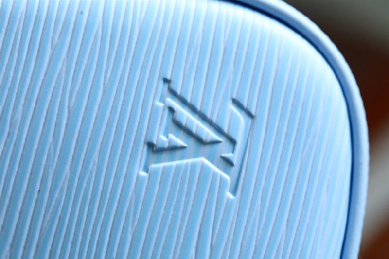 Louis Vuitton Easy Pouch On Strap Bag - Logoexplore - Image 4