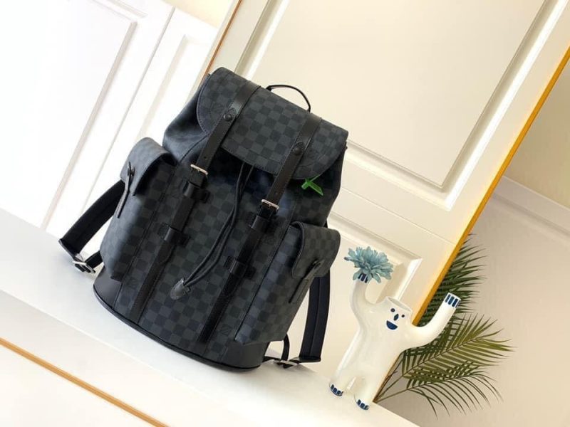 Louis Vuitton Christopher - Logoexplore