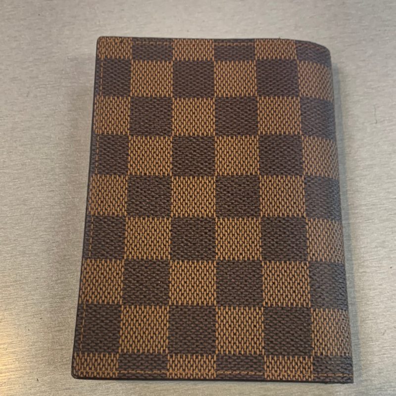 Louis Vuitton Damier Passport Holder - Logoexplore - Image 2