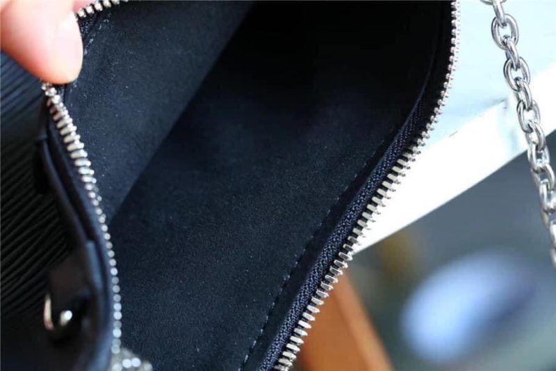Louis Vuitton Easy Pouch On Strap bag - Logoexplore - Image 9