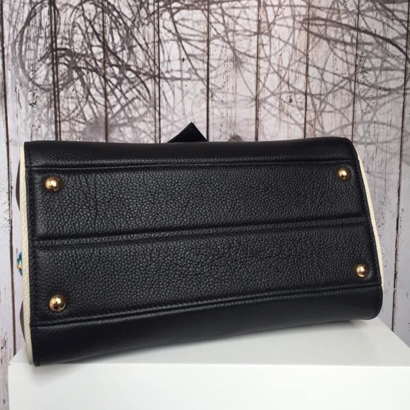 Louis Vuitton Double V handbag - Logoexplore - Image 3