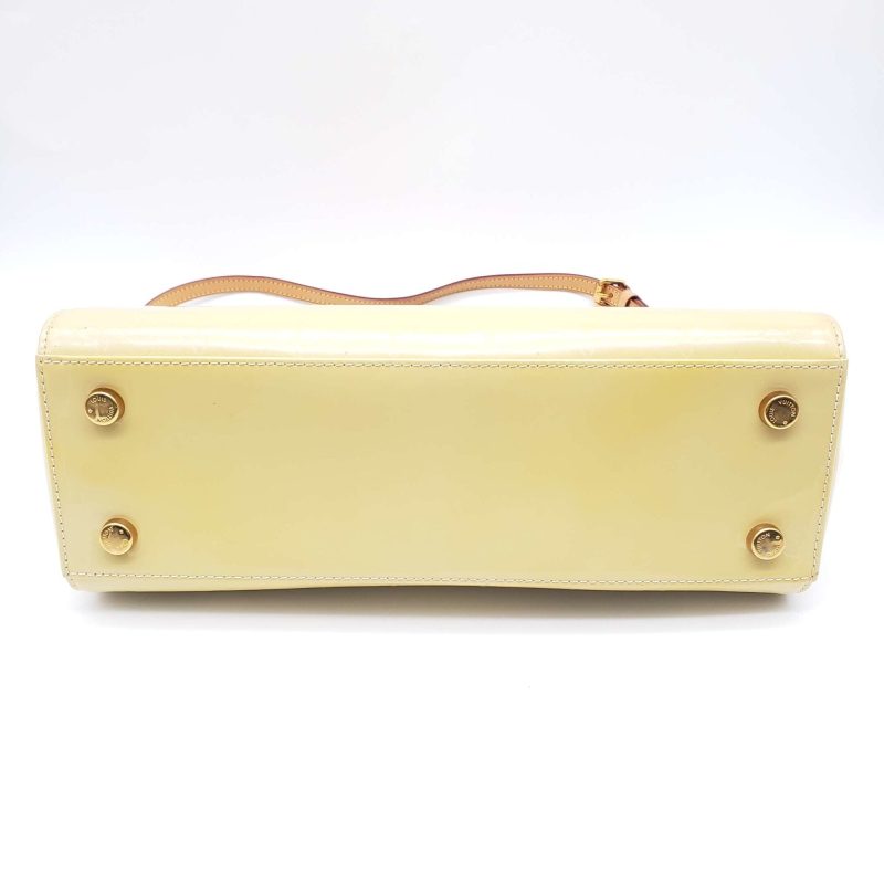 Louis Vuitton Brea MM Handbag & Shoulder Bag - Logoexplore - Image 8
