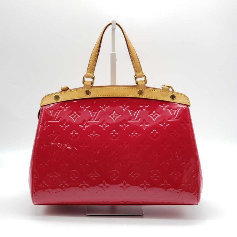 Louis Vuitton Brea MM Vernis Shoulder Bag - Logoexplore - Image 2