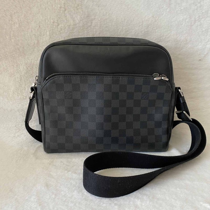 Louis Vuitton Damier Graphite Dayton Reporter - Logoexplore - Image 2