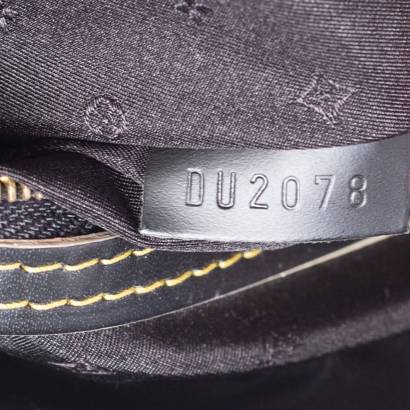 Louis Vuitton Black Suhali Leather Le Majestueux Tote - Logoexplore - Image 8