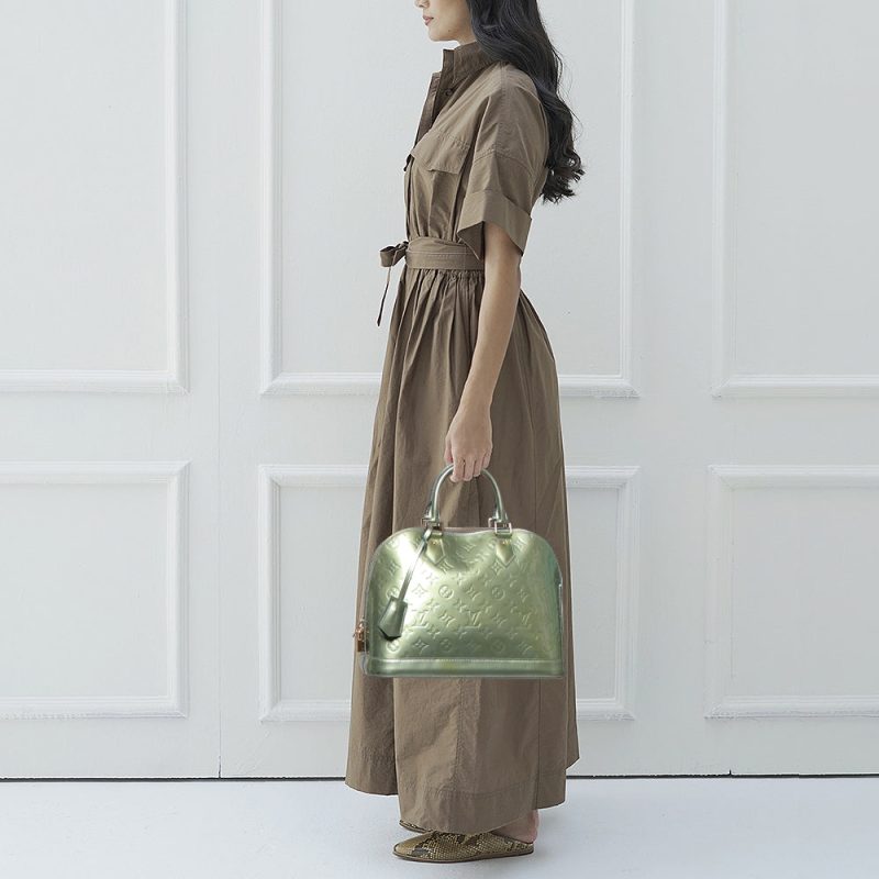 Louis Vuitton Givre Monogram Vernis Leather Alma PM Bag - Logoexplore - Image 2
