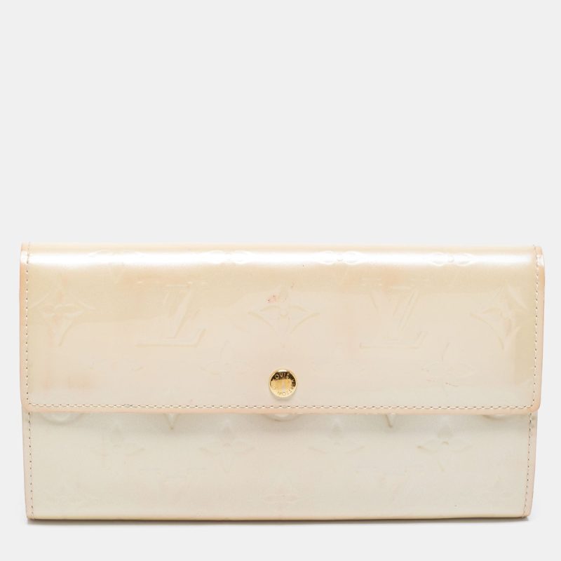 Louis Vuitton Blanc Corail Monogram Vernis Leather Sarah Wallet - Logoexplore