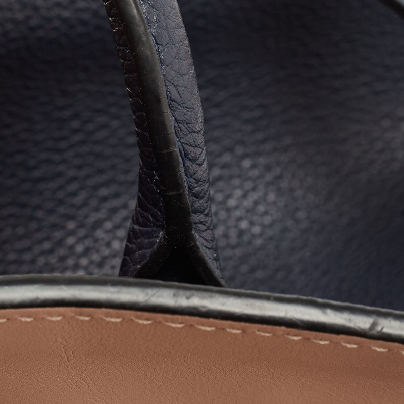LOUIS VUITTON Blue Marine Leather Milla MM Bag - Logoexplore - Image 8