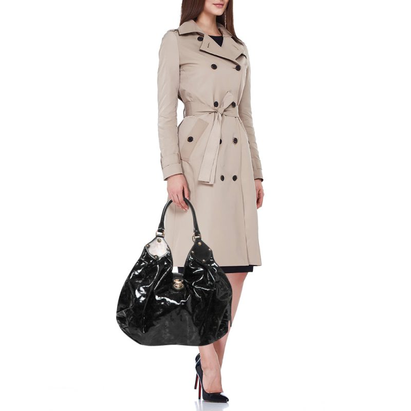 LOUIS VUITTON Black Mahina Patent Leather Limited Edition Surya XL Bag - Logoexplore - Image 2