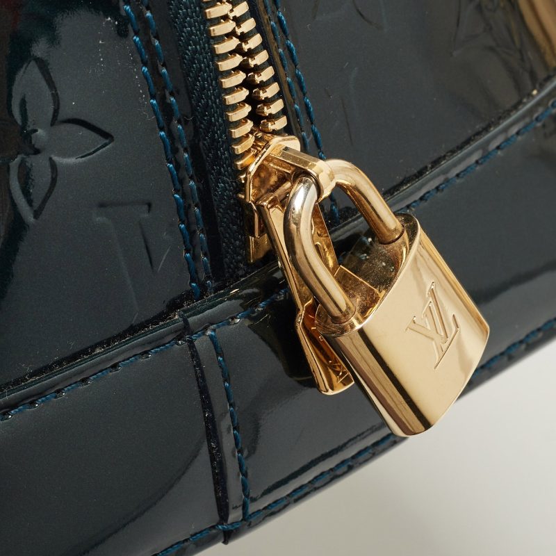 LOUIS VUITTON Green Monogram Vernis Alma GM Bag - Logoexplore - Image 6