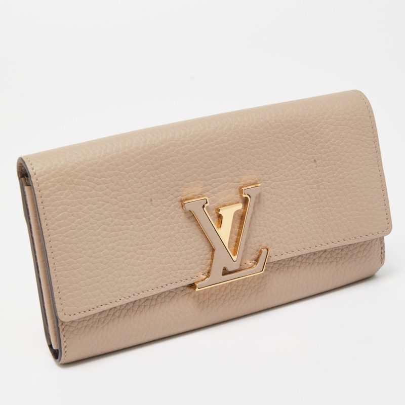 LOUIS VUITTON Galet Taurillion Leather Capucines Wallet - Logoexplore - Image 3