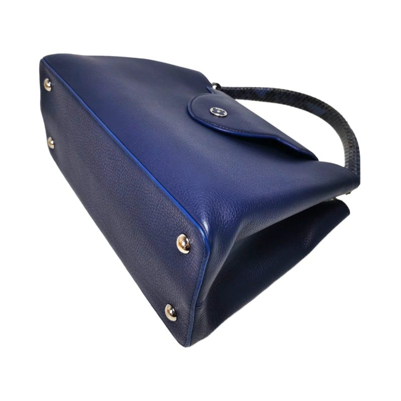 Louis Vuitton Capucines MM Exotic Blue Taurillon - Logoexplore - Image 9