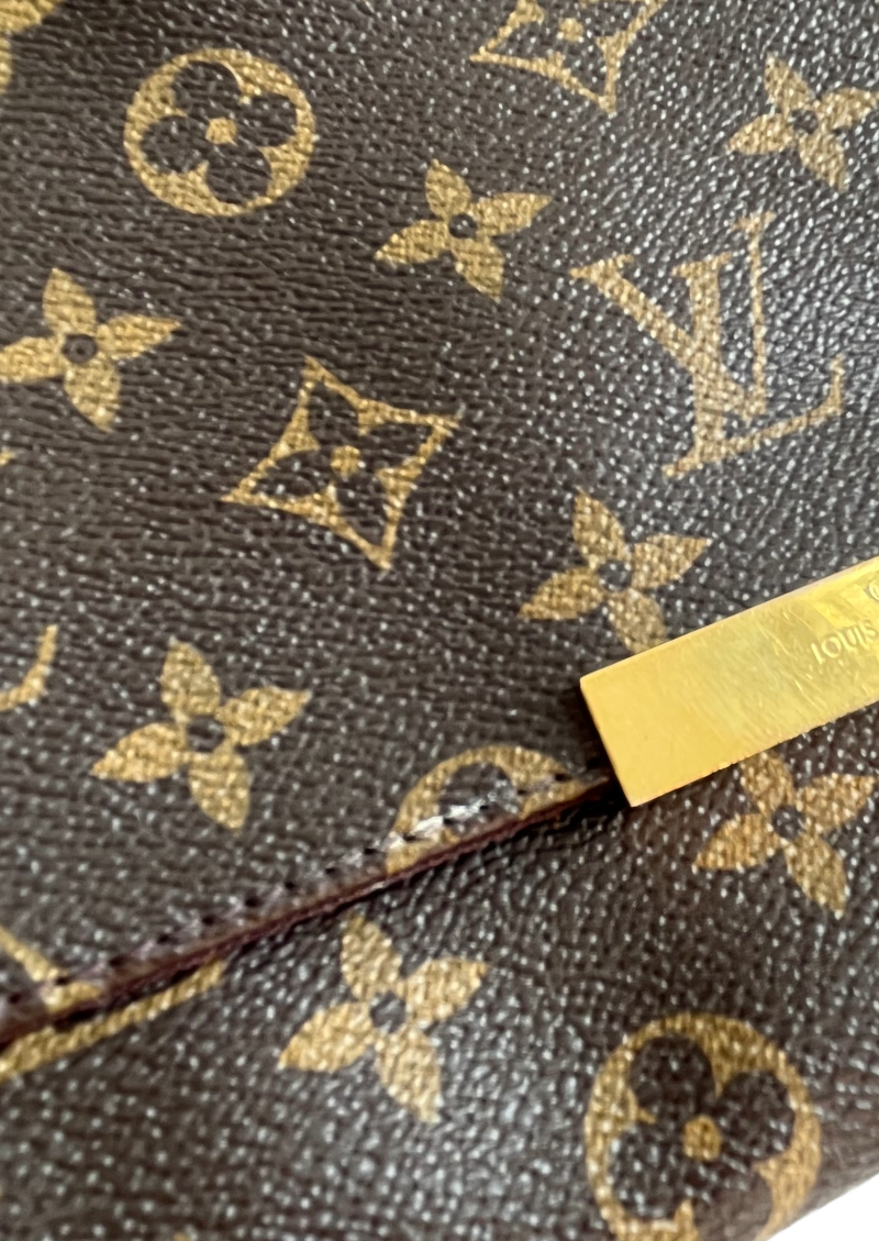 Louis Vuitton Favourite MM, Monogram Canvas - Logoexplore - Image 9