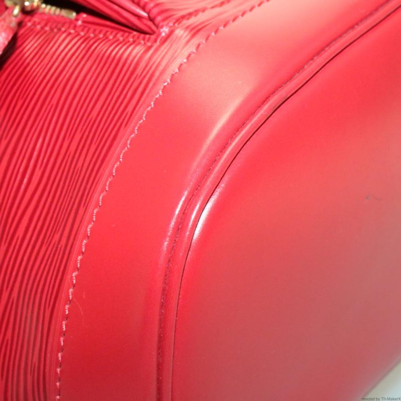 LOUIS VUITTON Epi Montsouris MM Backpack Red LV  am2389sA - Logoexplore - Image 8